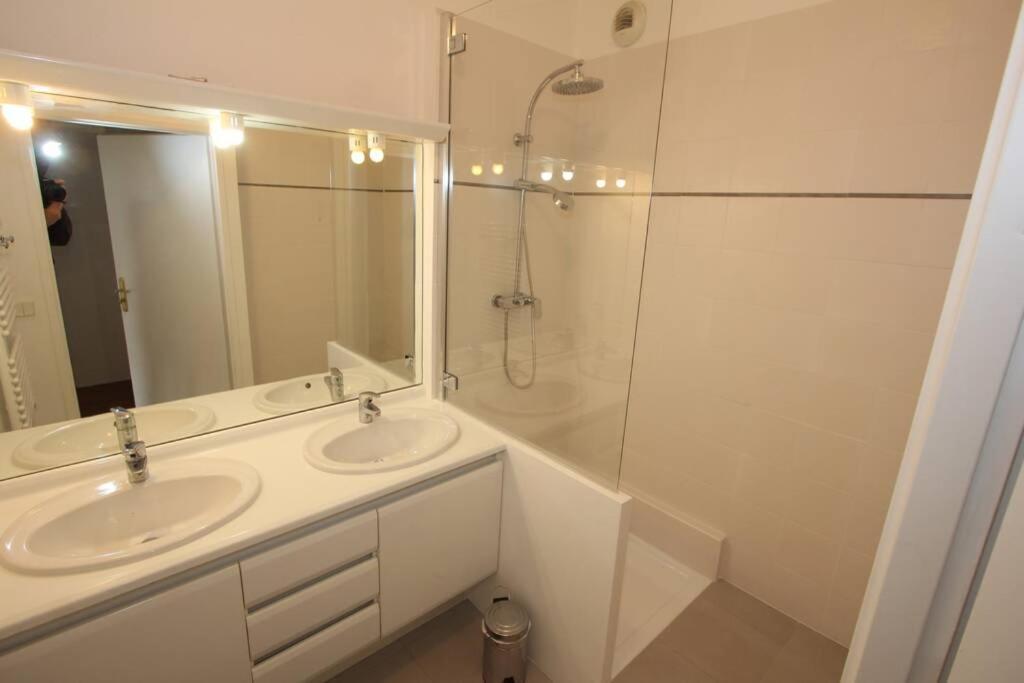 Sloan Square Apartment Bmyguest Serris Exterior photo